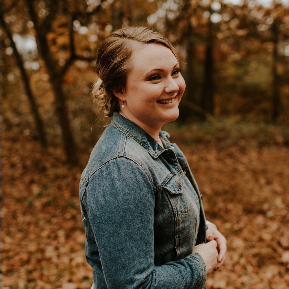 Meet your Posher, Caitlyn